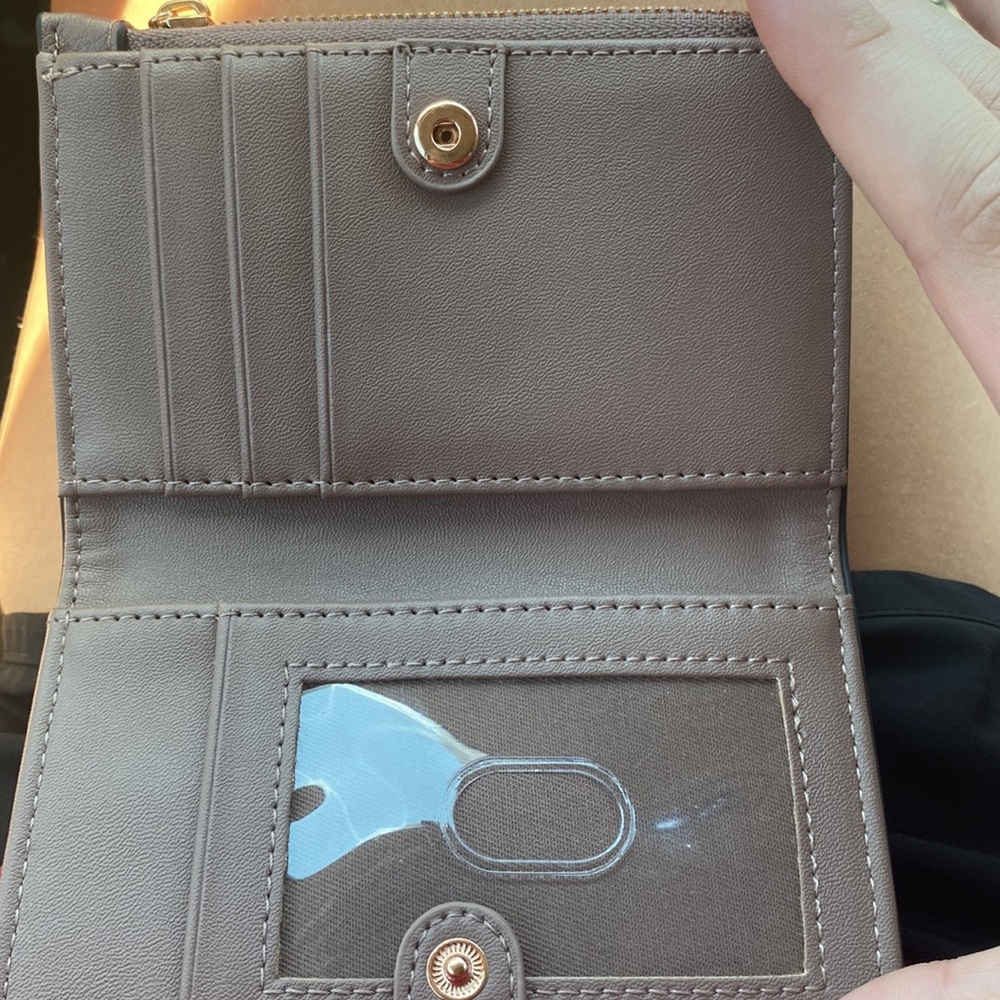 Wallet - Picture 2 of 3